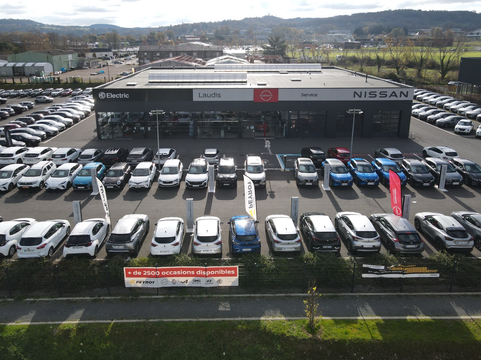 NISSAN Brive - photo 3